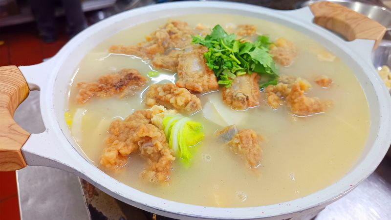 石锅酥排骨